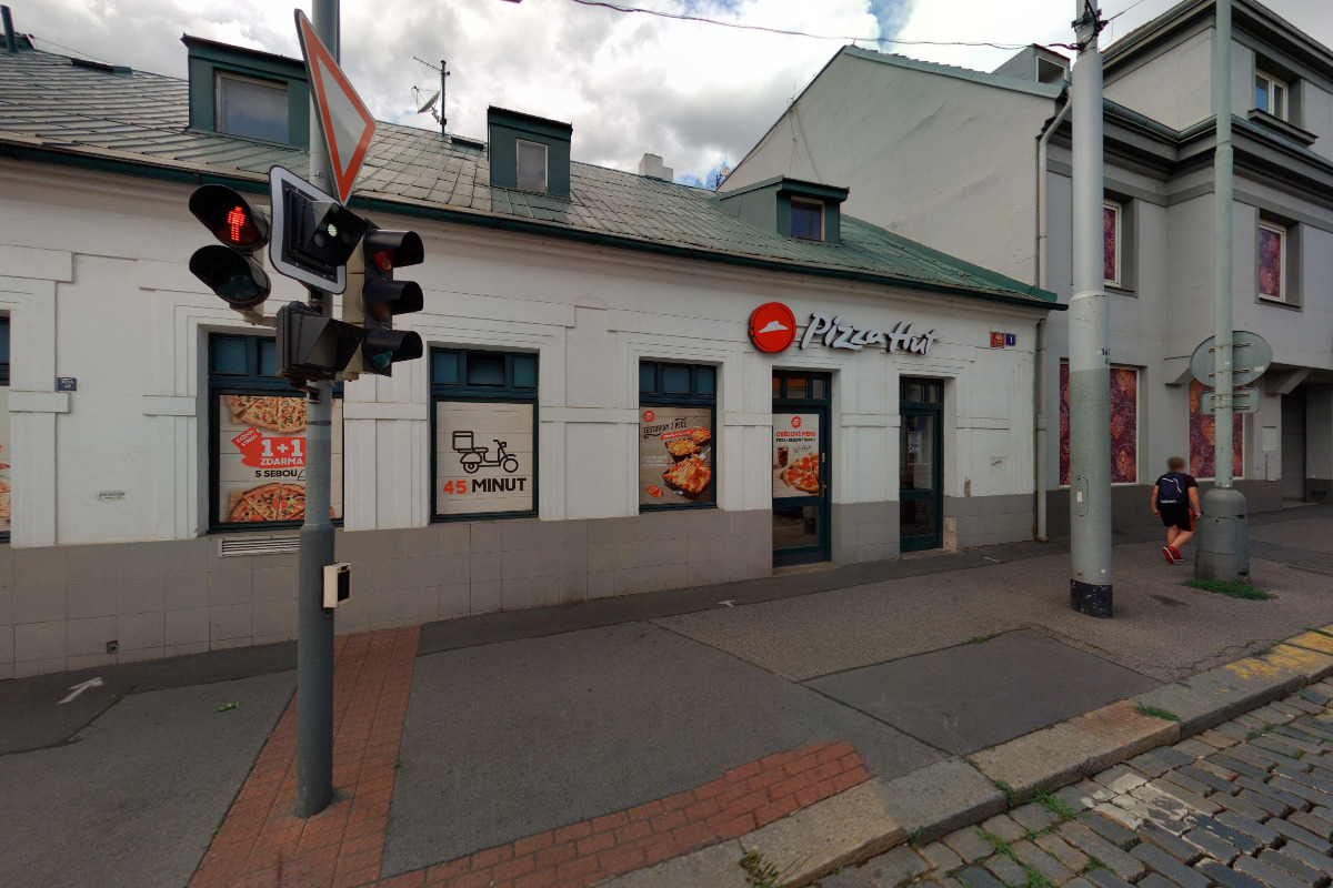 Pizza Hut Klapkova foto 1