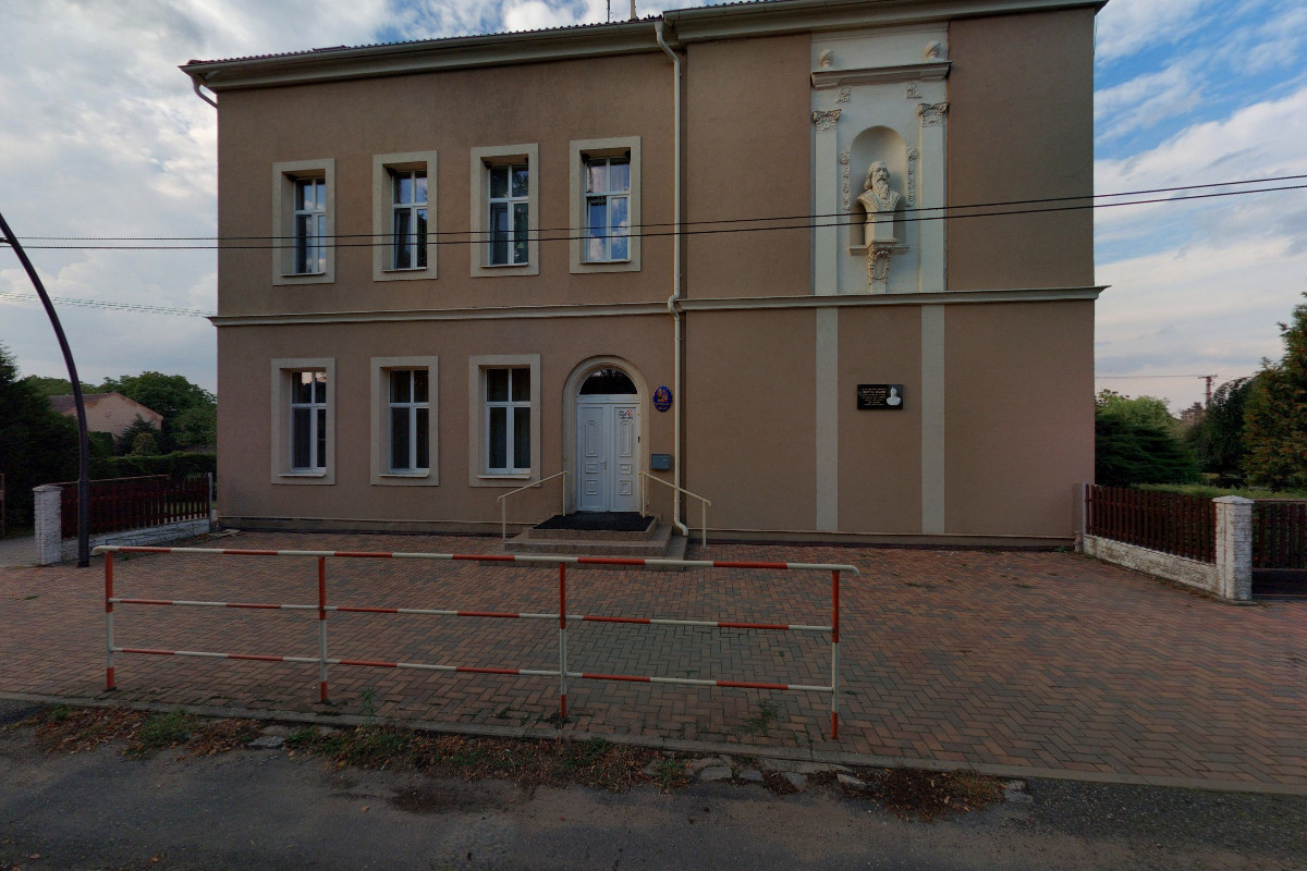 Obecní knihovna Hlízov foto 2