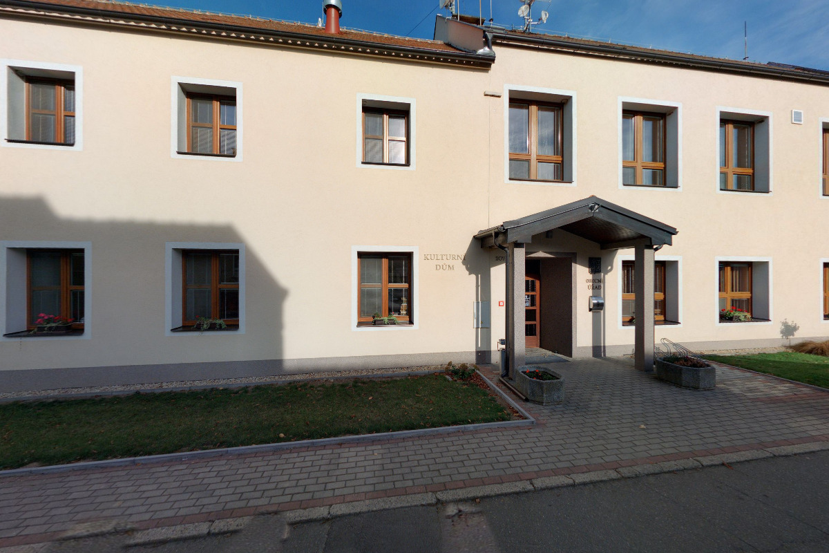 Javorník - obecní úřad foto 3