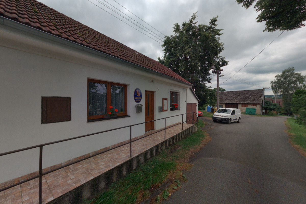 Slověnice - obecní úřad foto 2