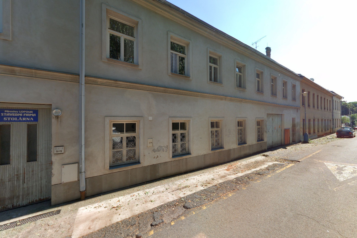 Miroslav Lopour - stavební firma