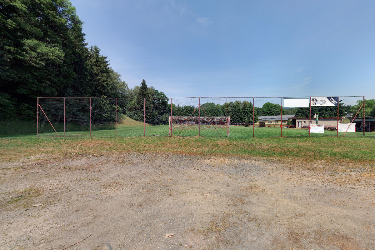 Fotbalové hřiště Celné