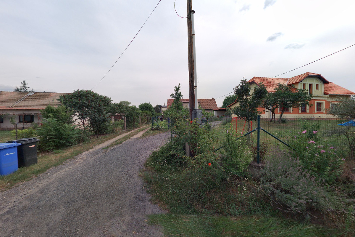 Montstav, hodinový manžel