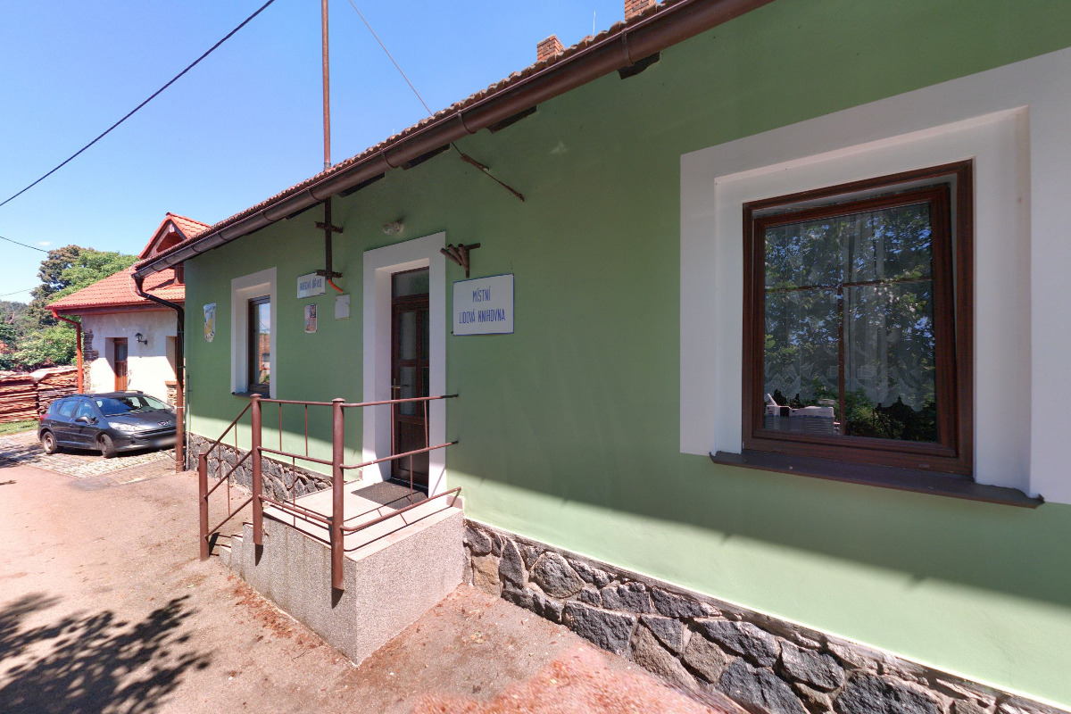 Místní knihovna Stranný