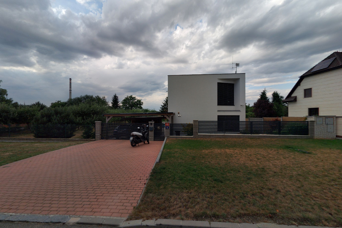 Realitní makléř Třeboradice foto 1