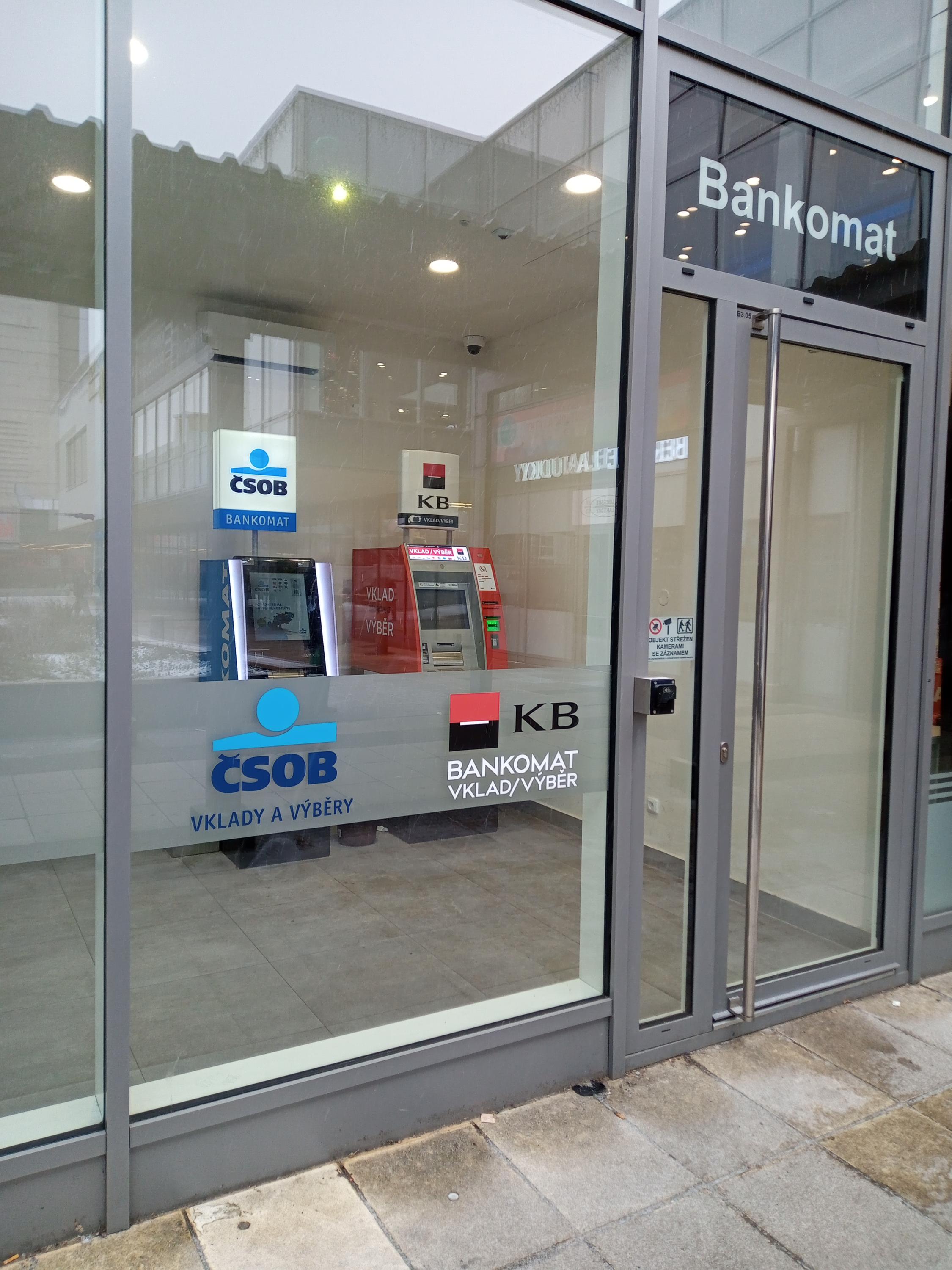Bankomat Komerční banky foto 2
