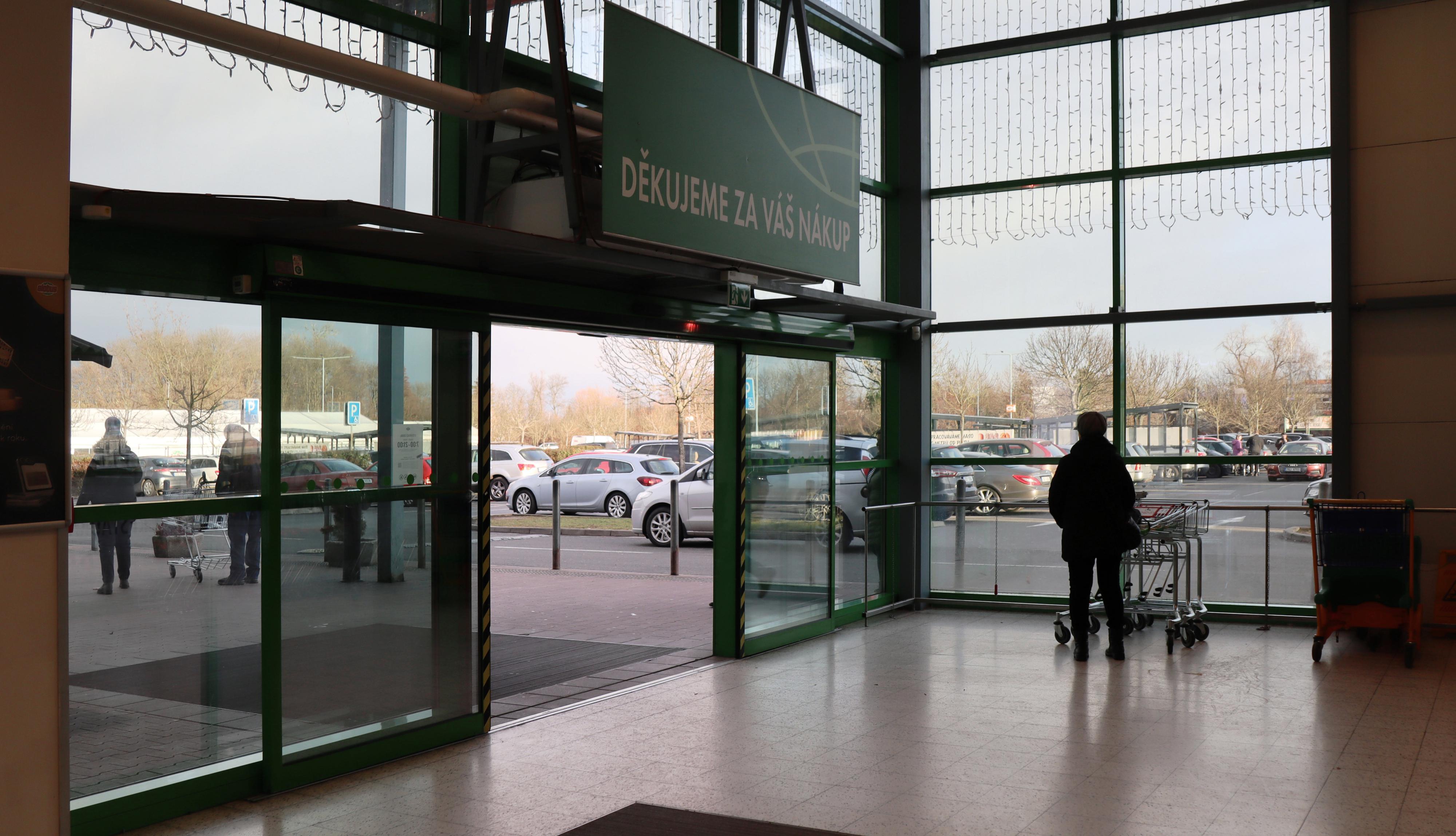 Globus Hypermarket foto 3
