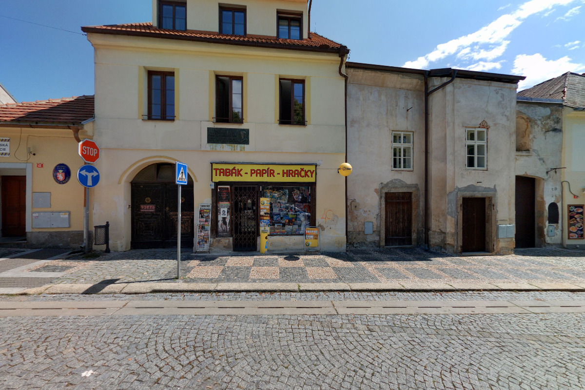 DUPI  tabák- hračky- papír