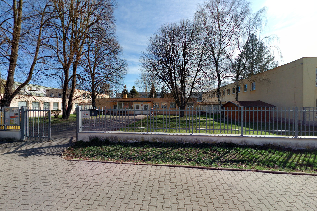 ZŠ praktická a speciální a MŠ Kladno, Pařížská