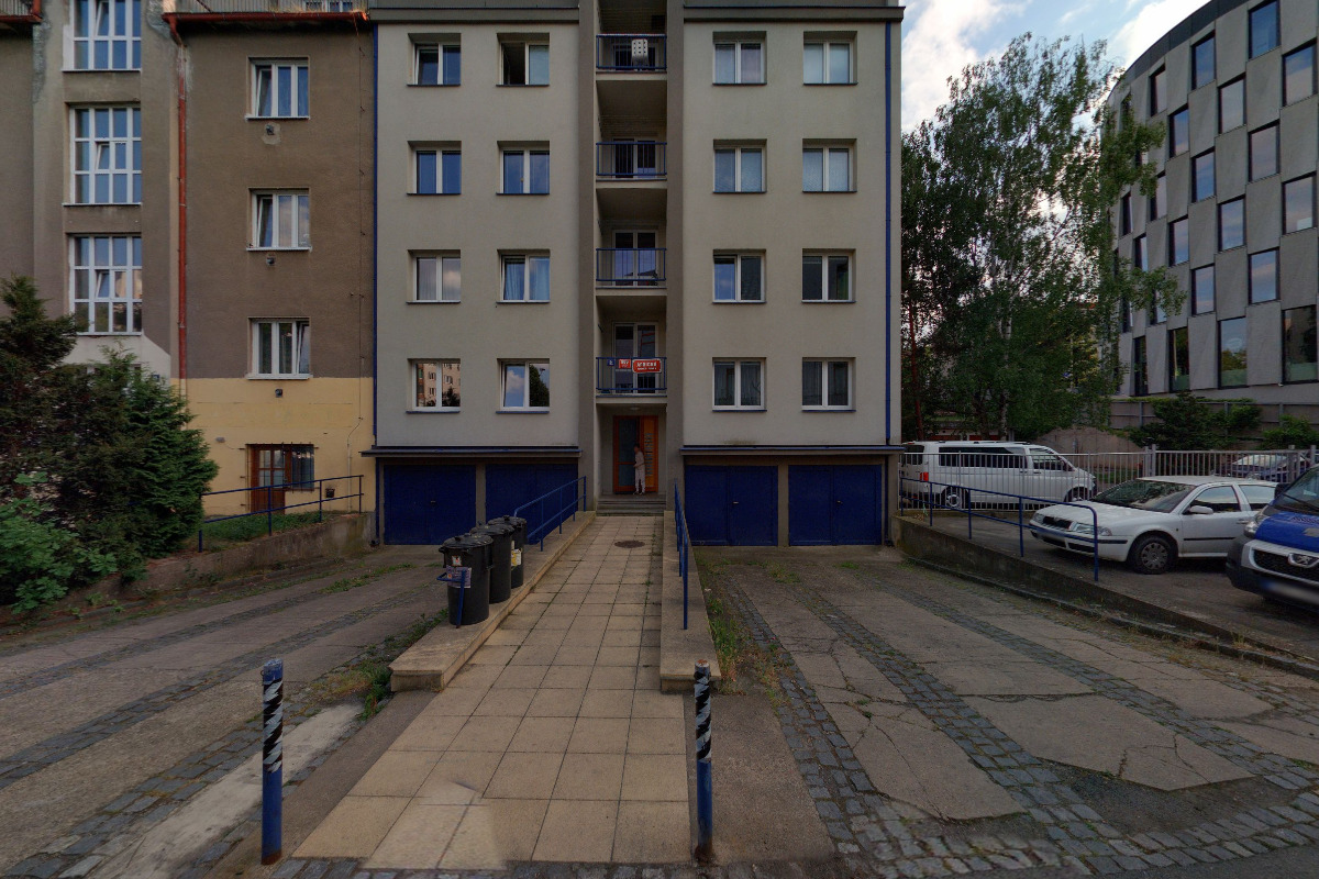 Bytové družstvo Africká 31, družstvo