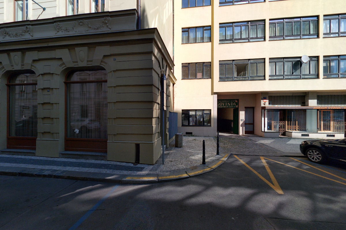 MR.PARKIT - Parking Innside by Melia Prague Old Town foto 5