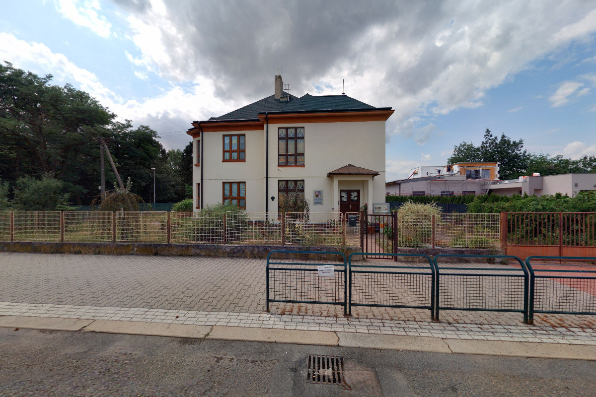 MŠ Pardubice, Wintrova foto 2