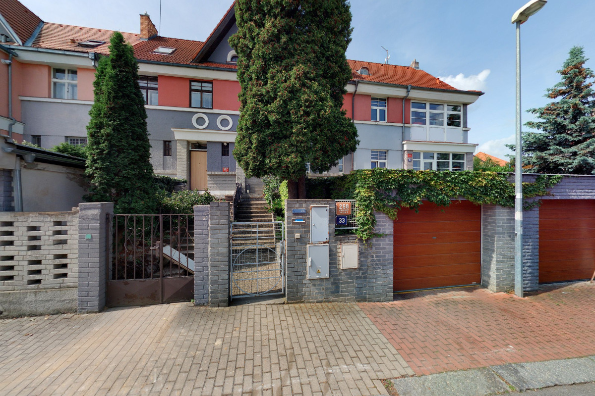 Mgr. Andrea Vyskočilová, advokátka