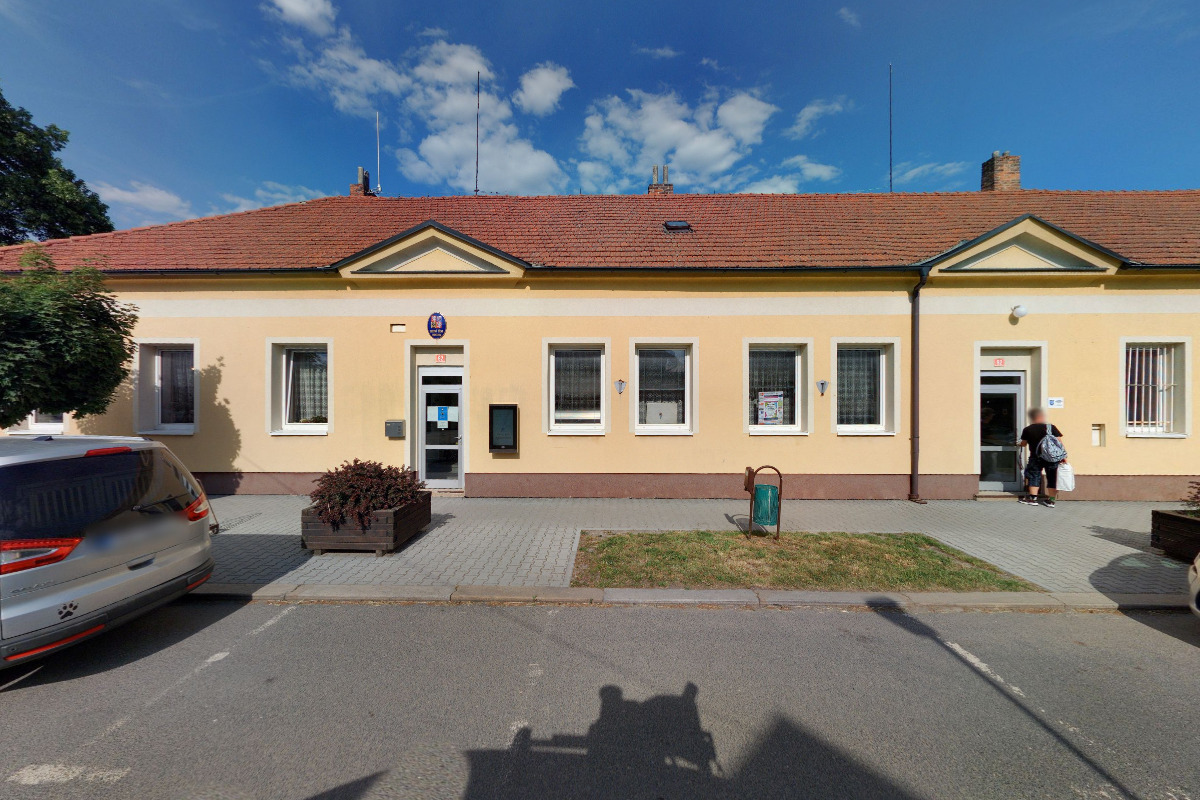 Mochov - obecní úřad
