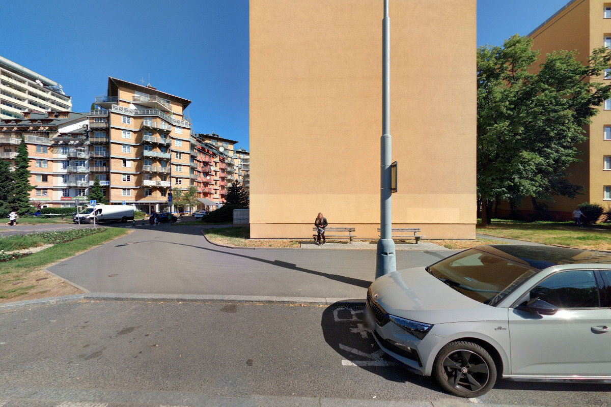 Elektrikář Lukáš Adamec