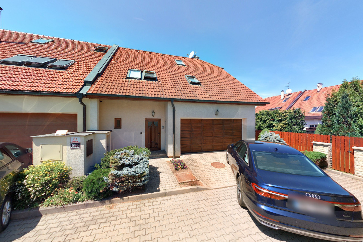 Ing. Eszter Plasilova - překlady z maďarštiny