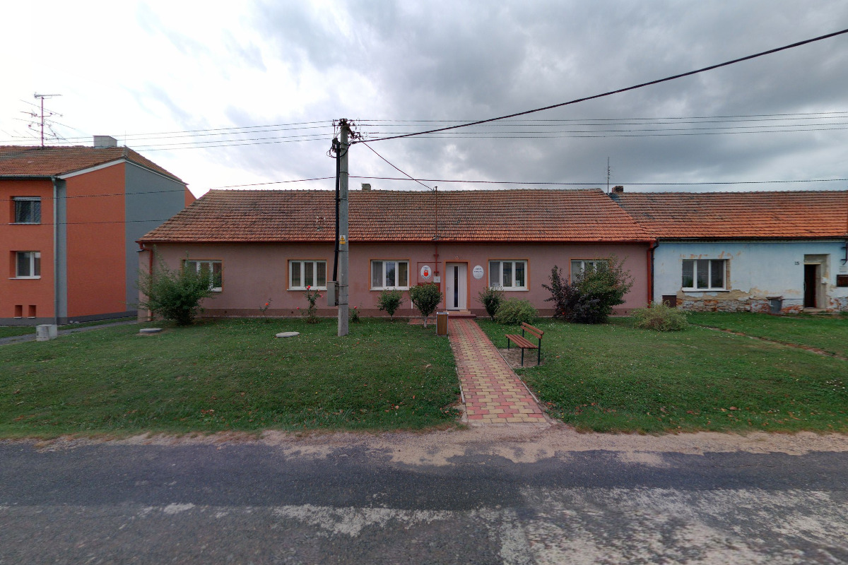 Místní lidová knihovna Dobré Pole foto 2