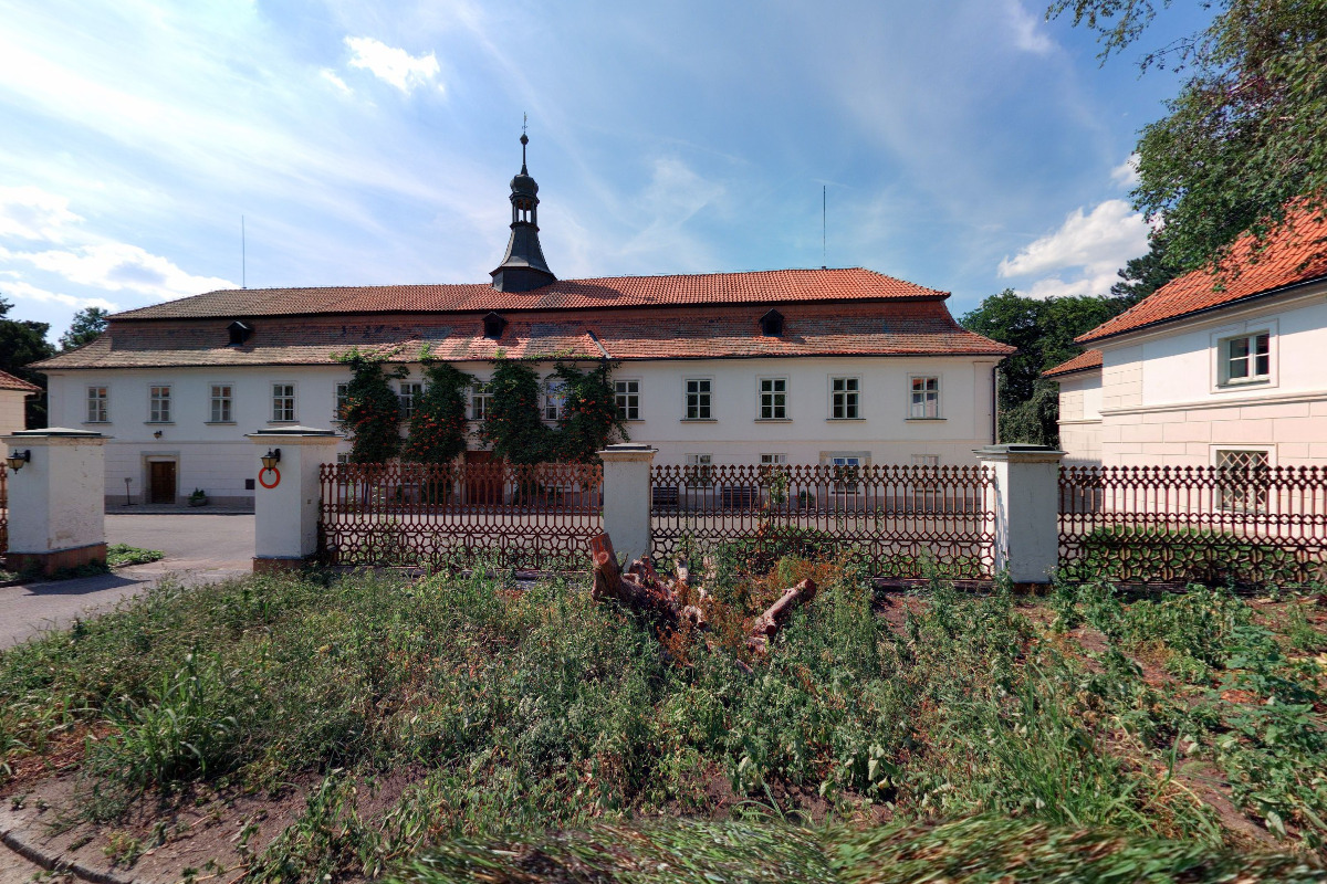 Česká zahradnická akademie Mělník - střední škola a vyšší odborná škola - domov mládeže