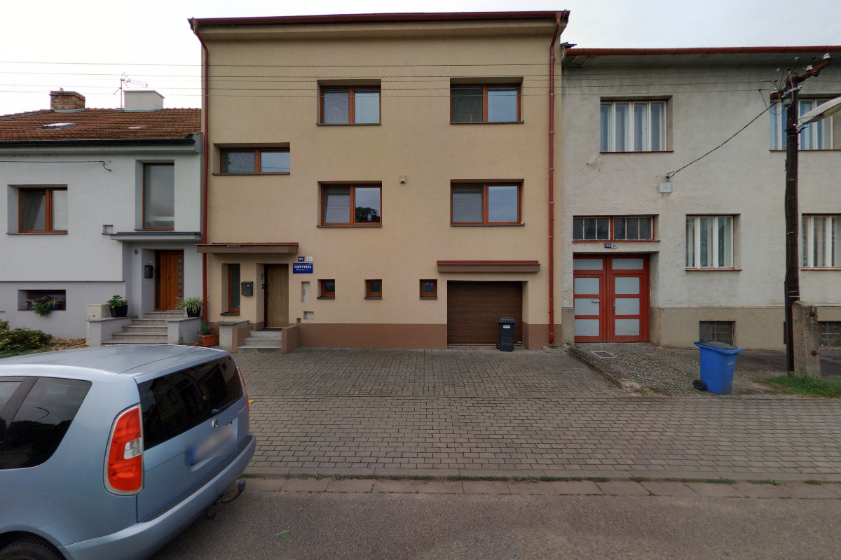 Cosmotron Bohemia, s.r.o.