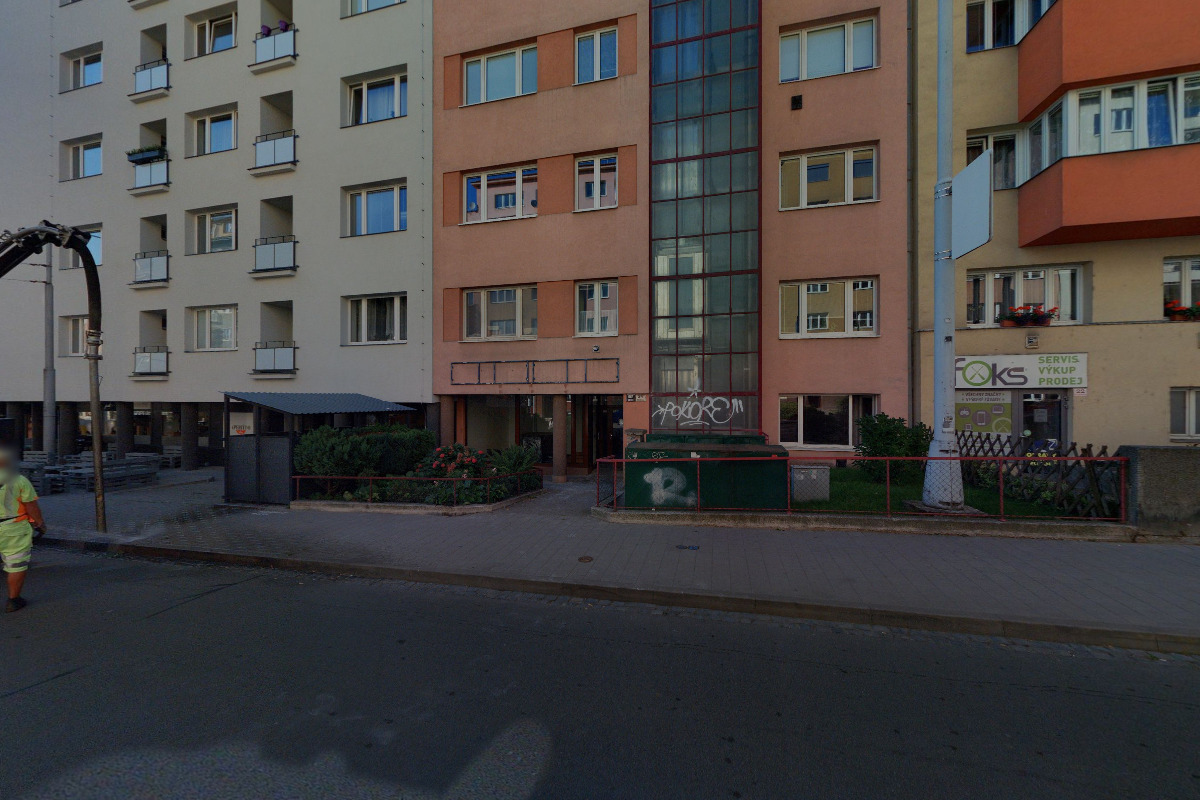 Apartmán u parku s balkonem
