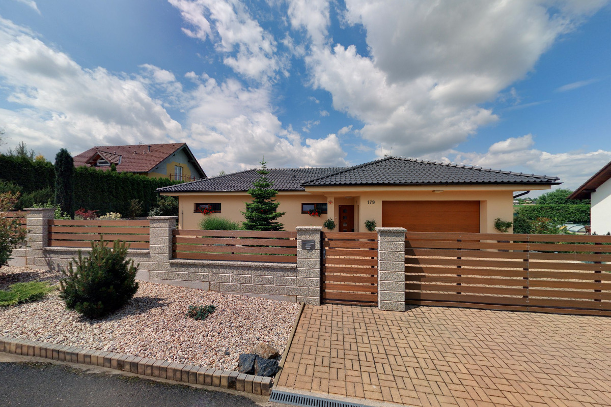 PhDr. Radim Kahánek - INTERVENCE PRAHA