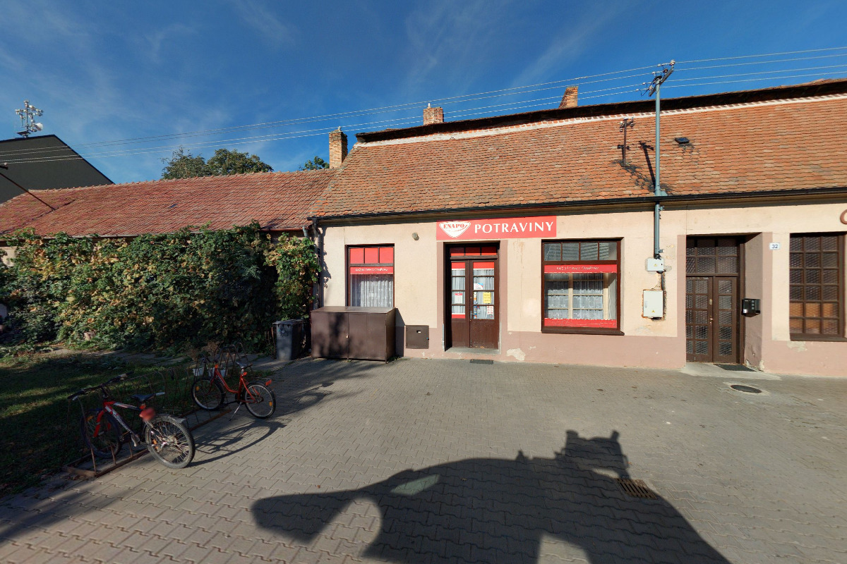 Jednota, spotřební družstvo v Hodoníně - COOP foto 3