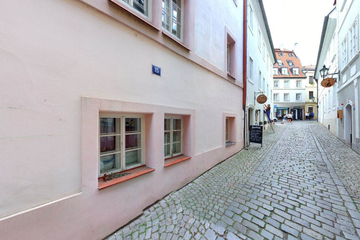 Mgr. Helena Bezděková