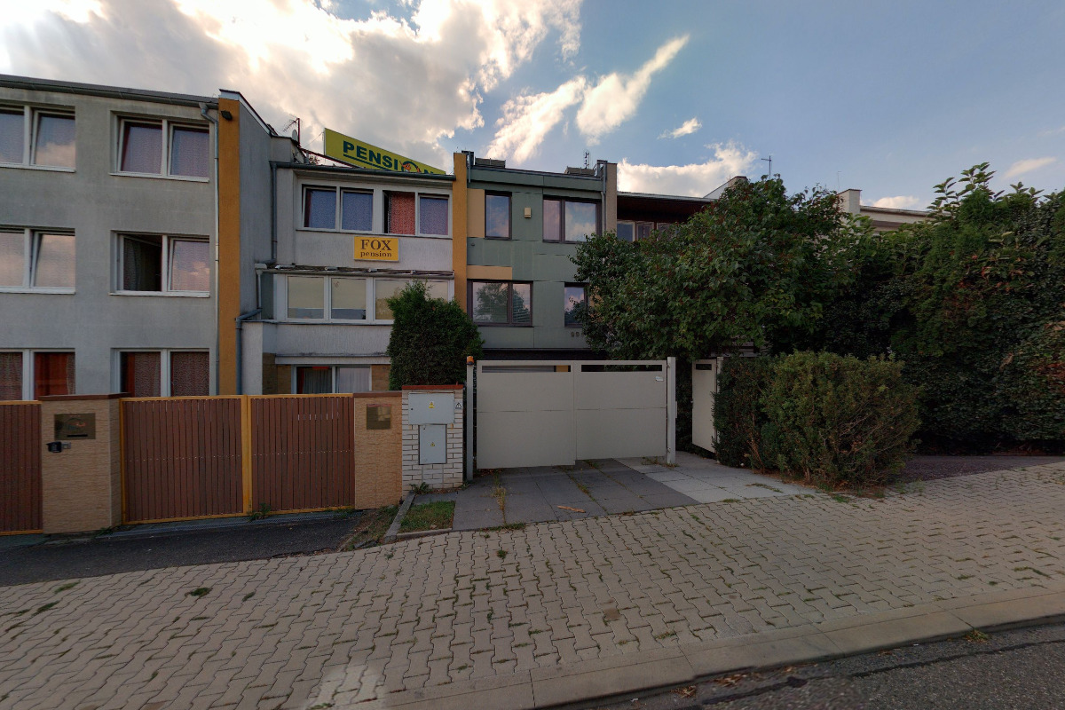 UNIQ COSMETICS Czech, s.r.o. foto 1