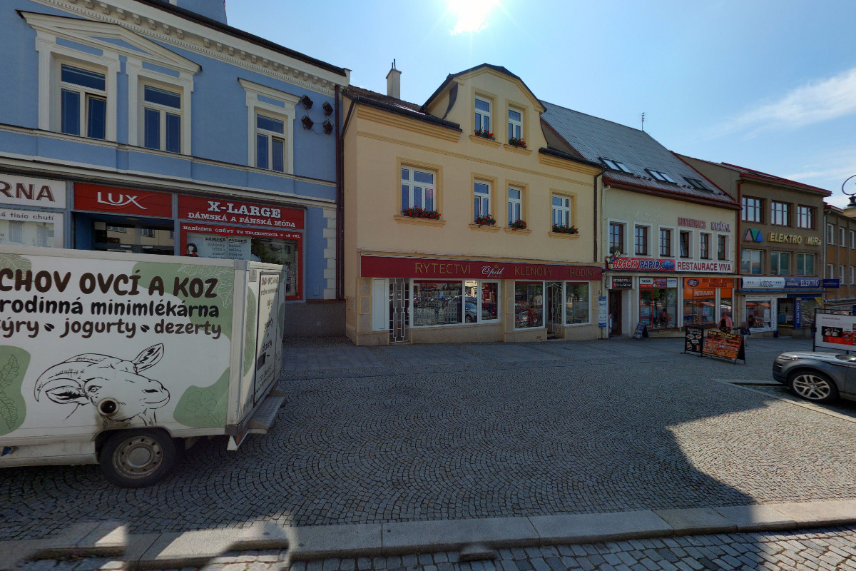 Trafika na náměstí I