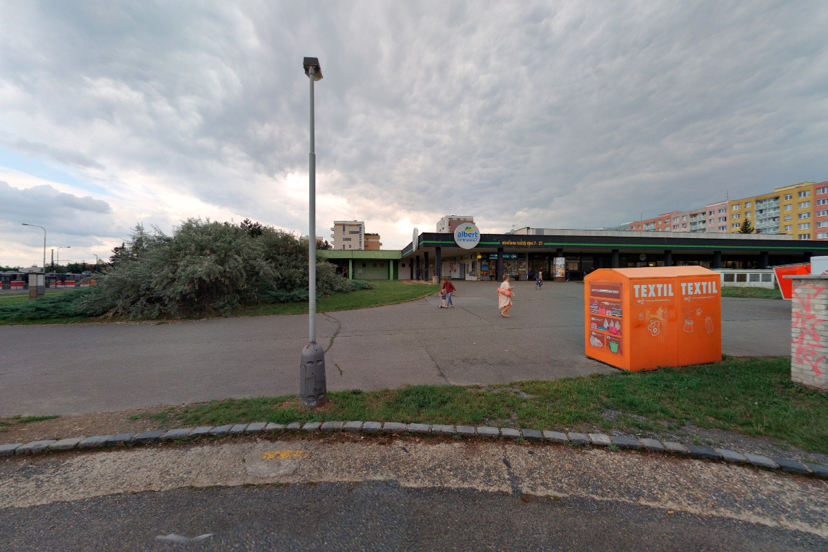 Dr. Max - výdejní box