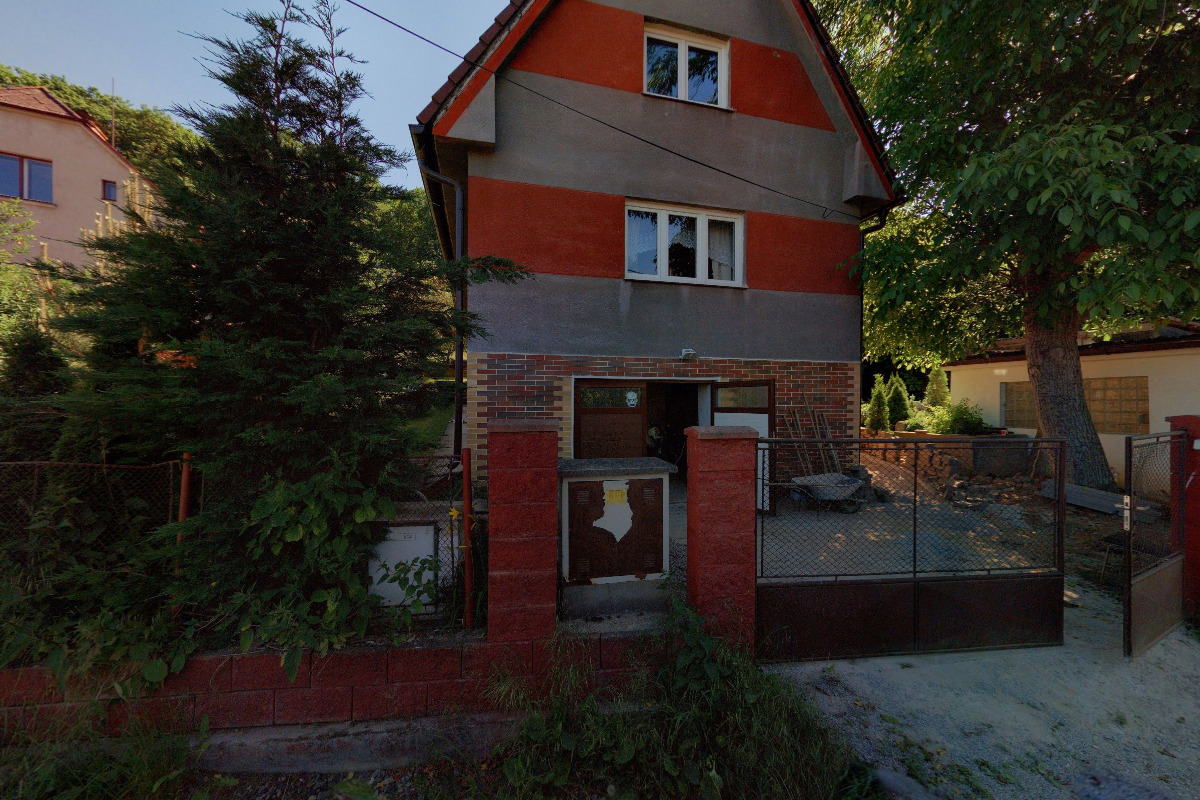 Občanské sdružení Za branou, z. s.