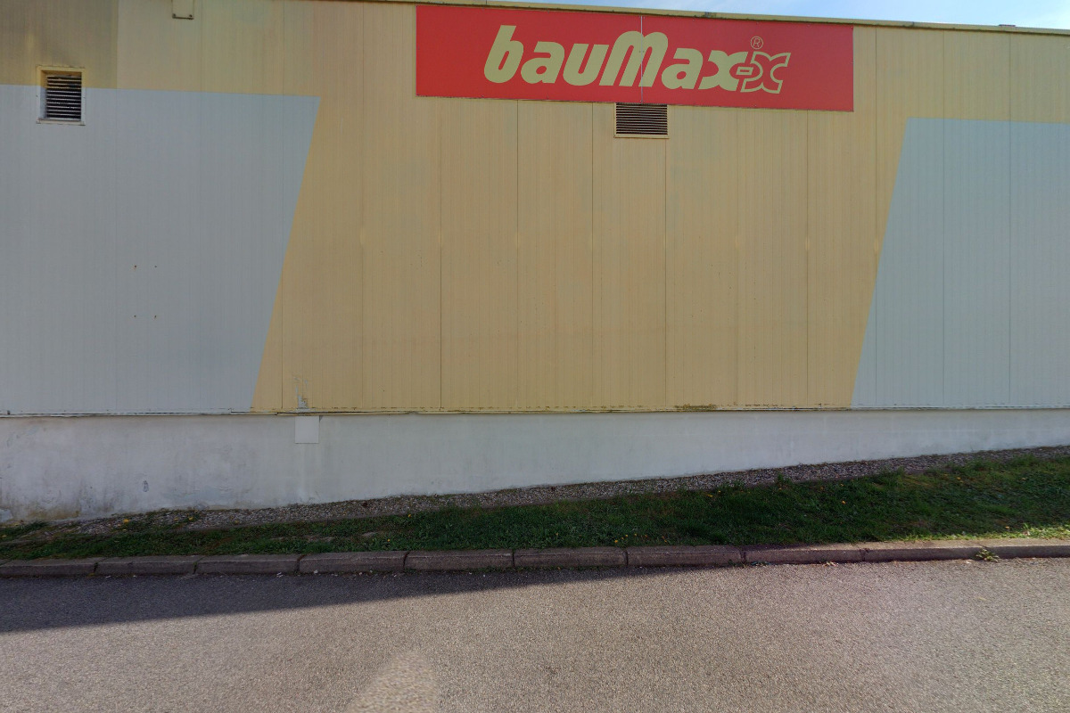 Občerstvení v Baumaxu foto 1