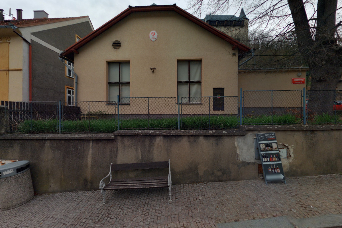 Sokolovna Karlštejn