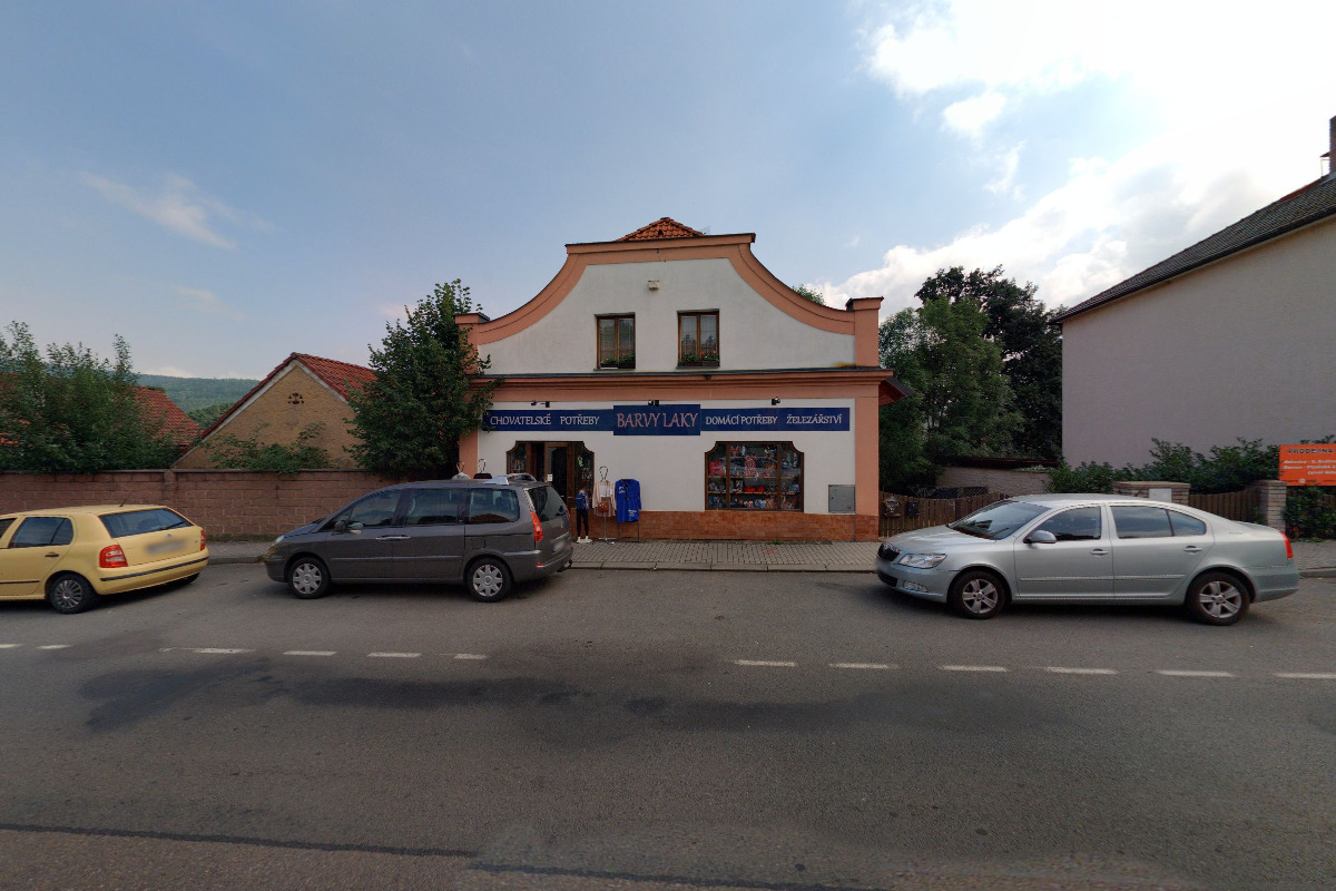 Chovatelské potřeby, Barvy-Laky, železářství a domácí potřeby Jince