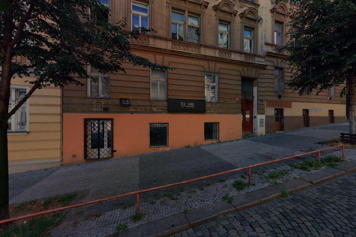 La Vie bistro beef shop