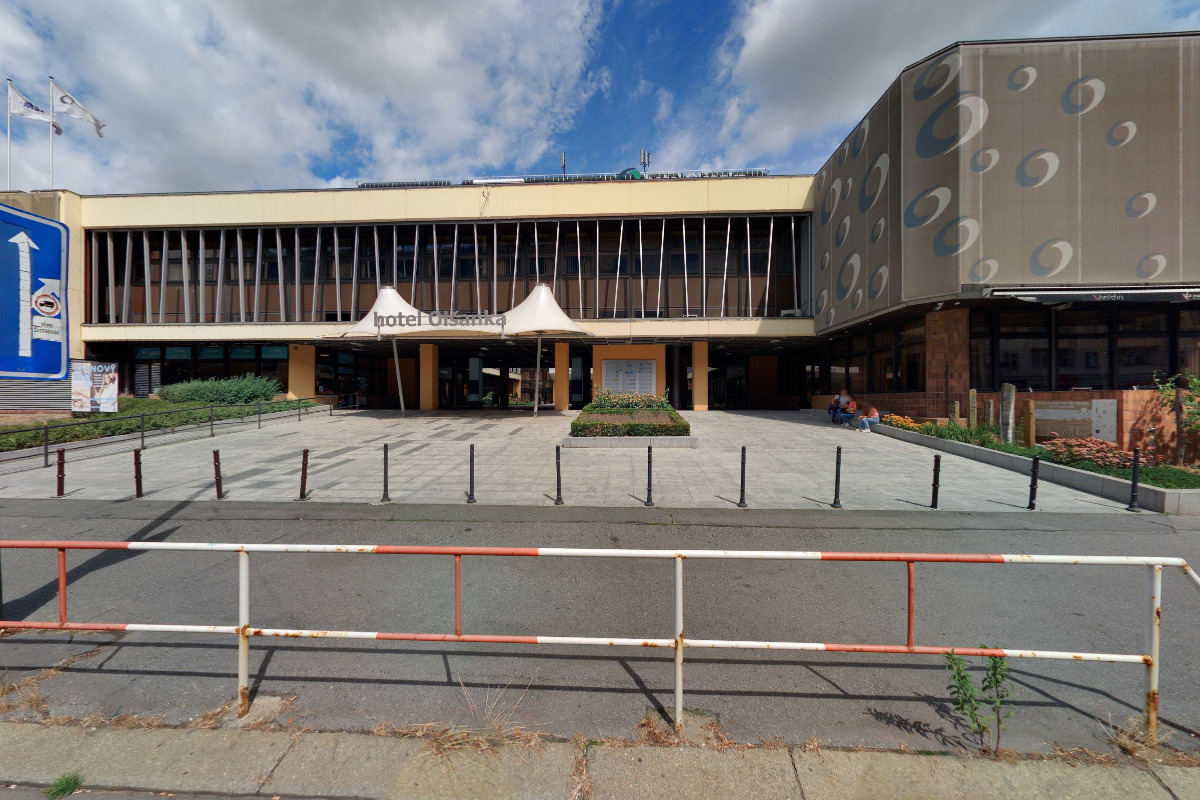 Activity club - Plavecká škola