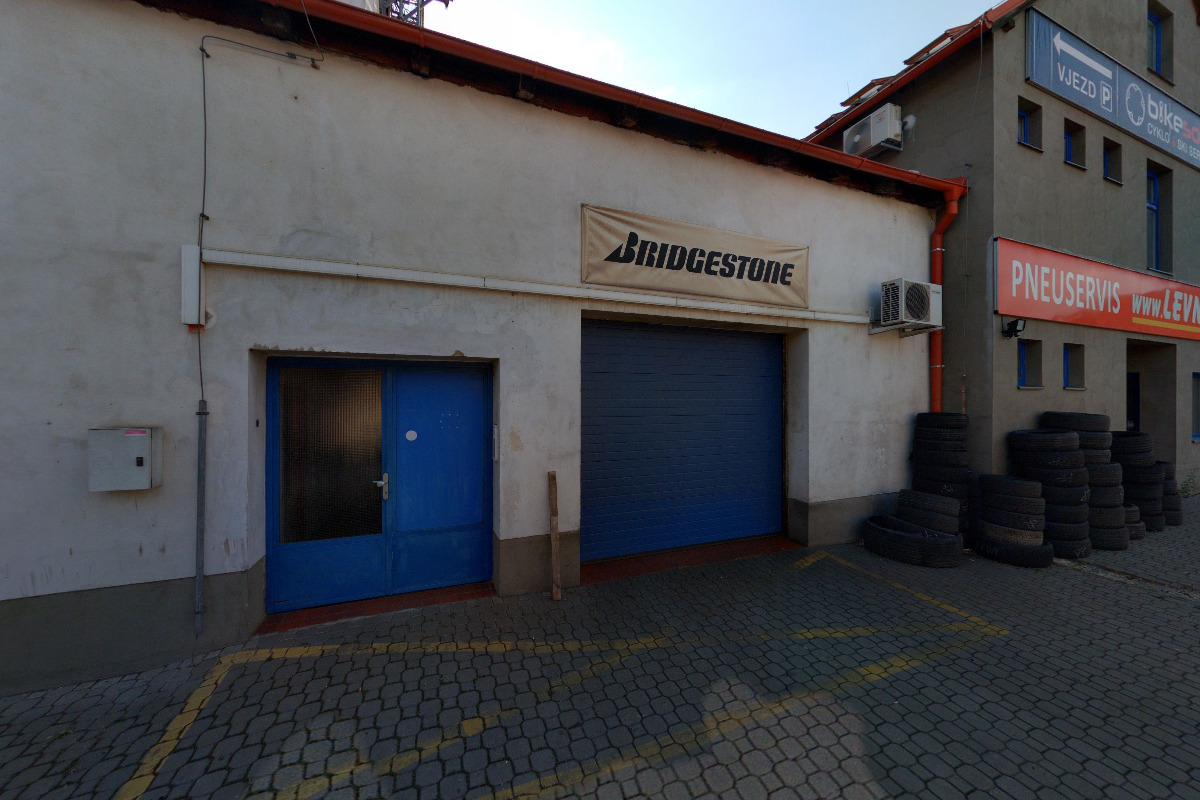 Zuzana Dvořáková	- Kojení hravě