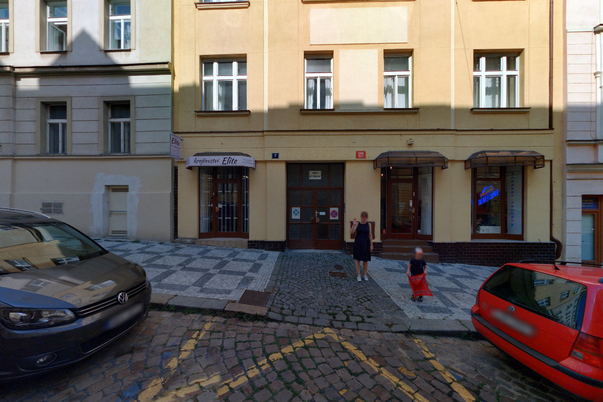 Salón oken a dveří