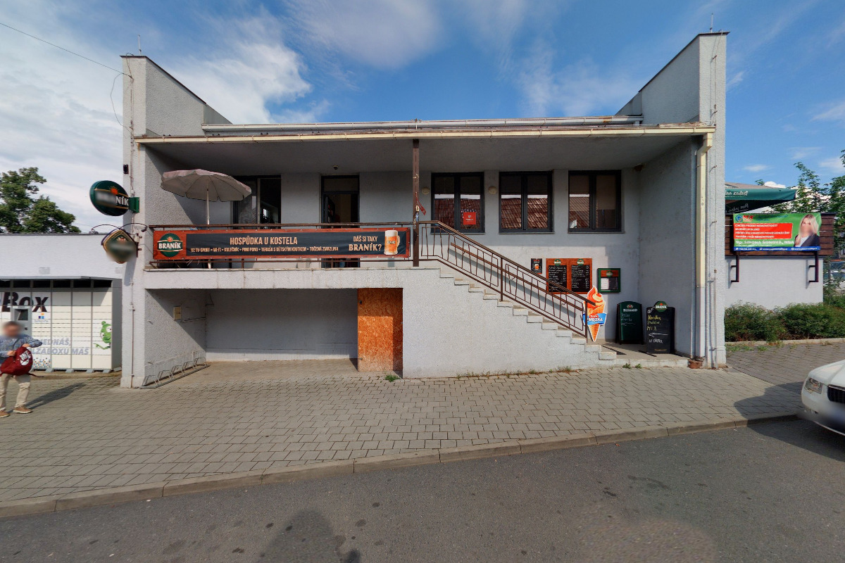 Restaurace U Kostela foto 2