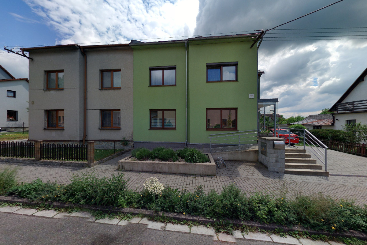 LaDentika, s.r.o.