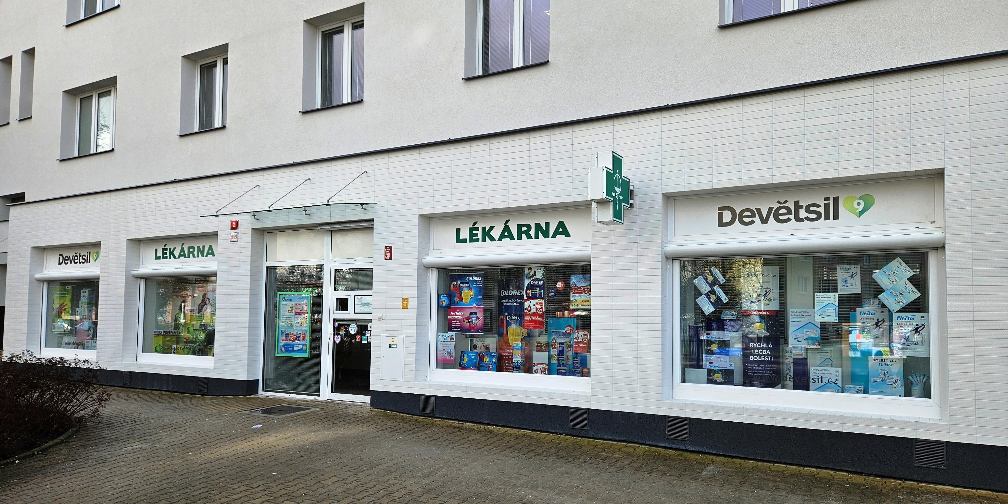 Lékárna Devětsil - OC Úslava foto 2
