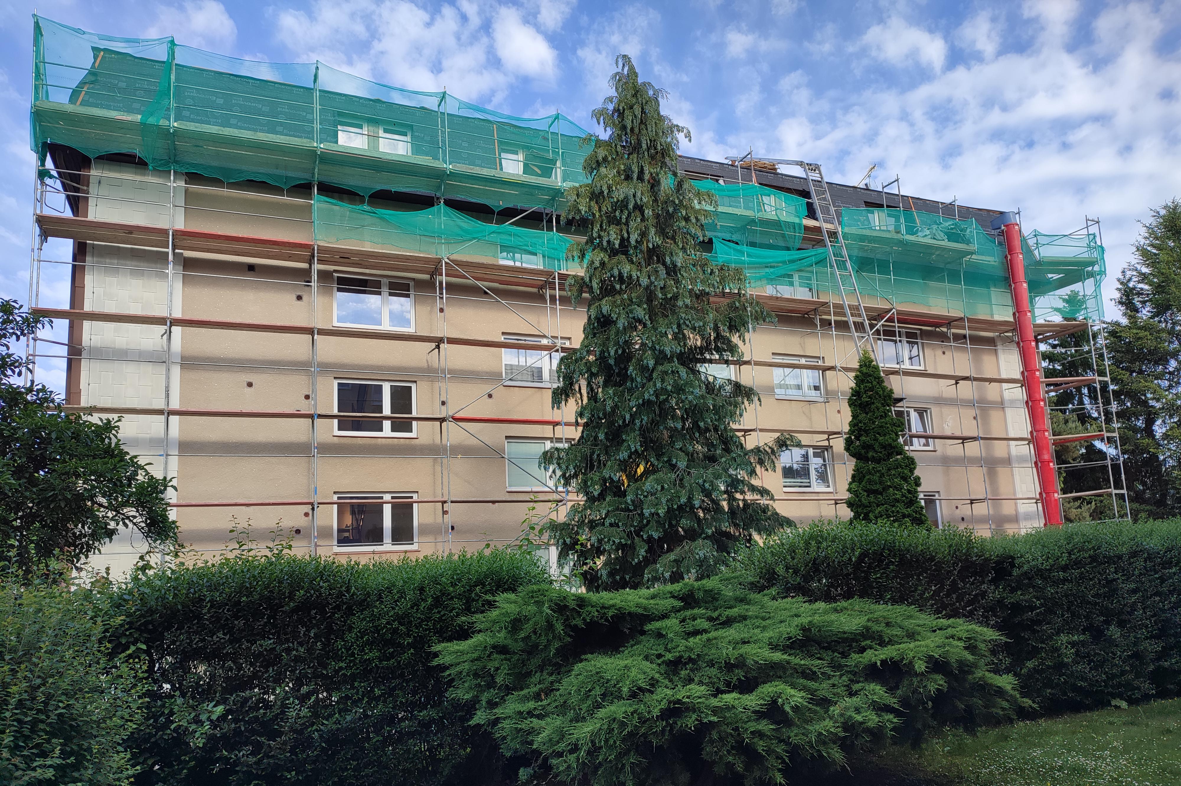 STAVBY/STŘECHY-FACADE s.r.o.