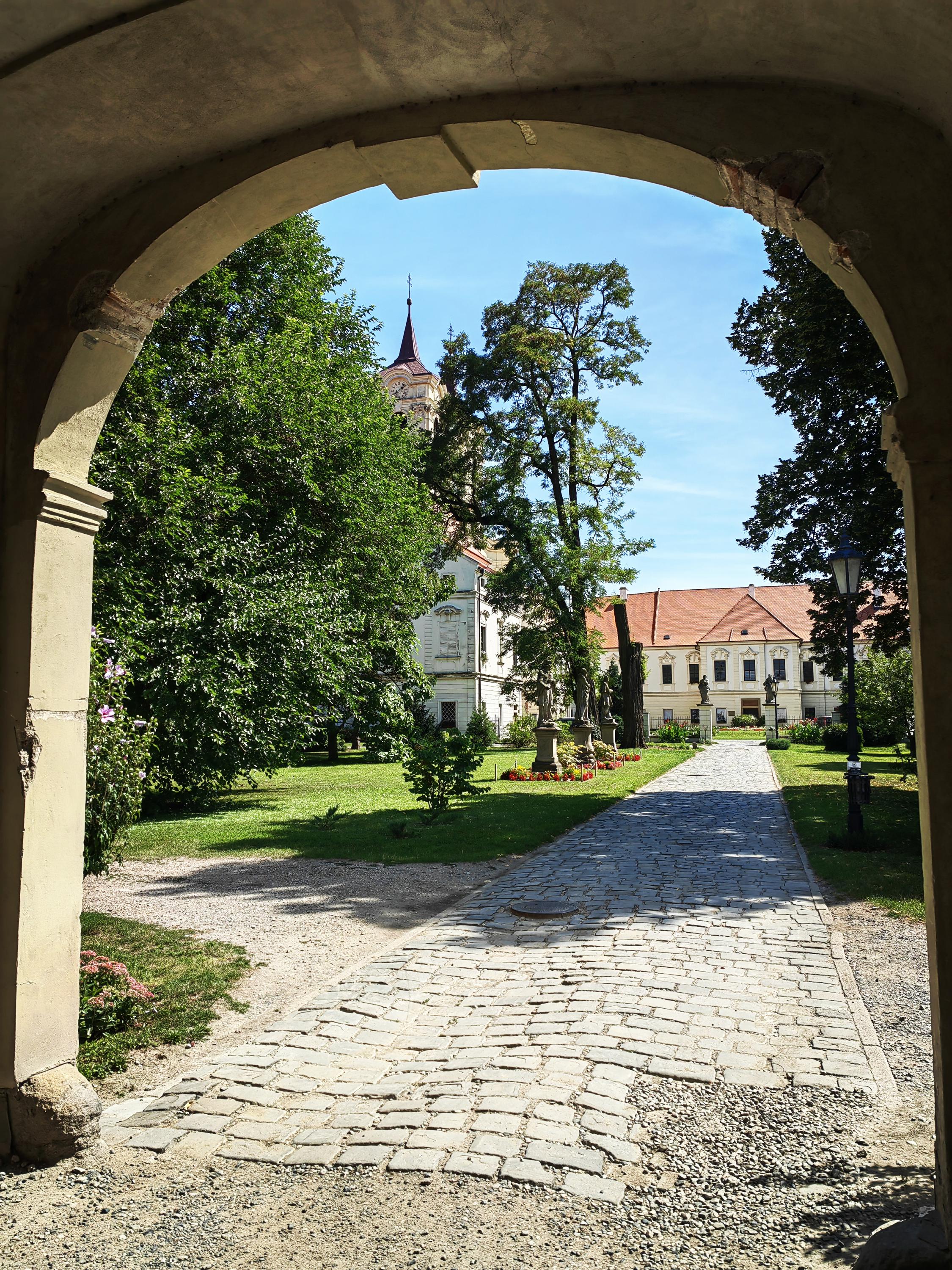 Římskokatolická farnost Rajhrad foto 2