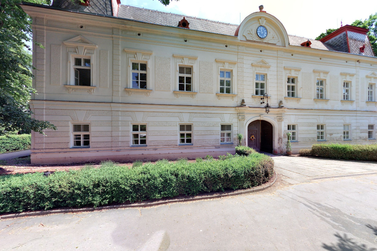 MŠ, ZŠ a Praktická škola Znojmo, Tavíkovice