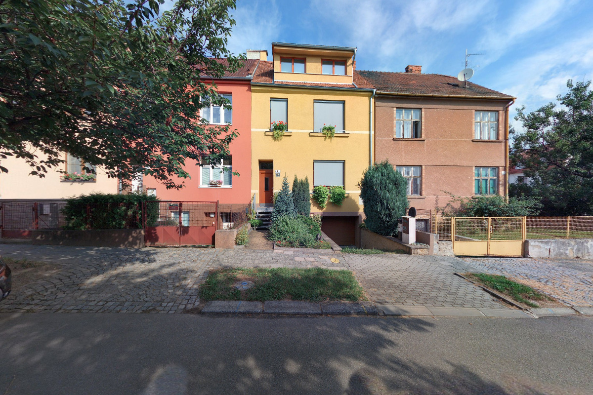 Ing. Simona Avratová