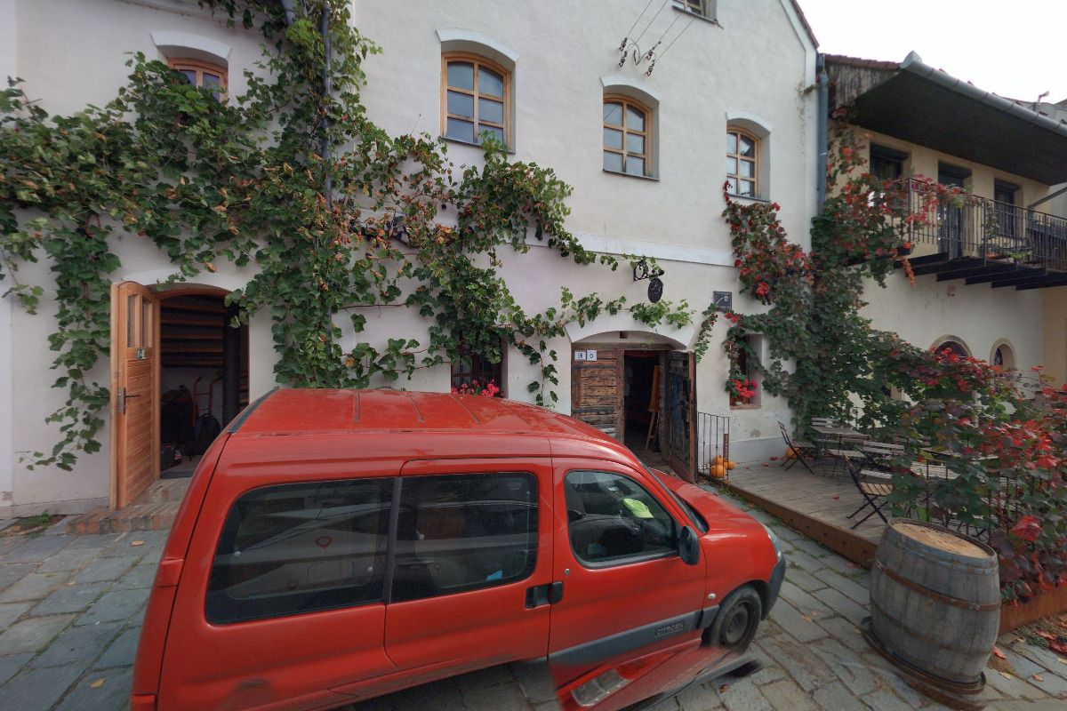 Vinotéka Na Hradbách