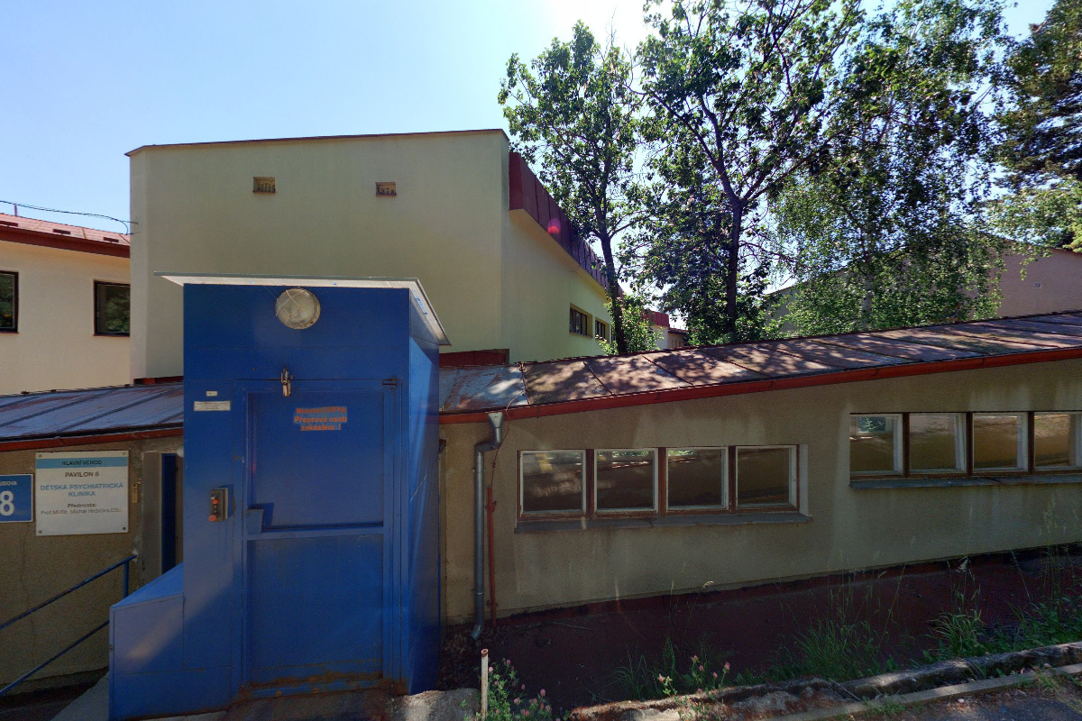 Lůžkové oddělení Dětské psychiatrické kliniky UK 2. LF a FNMH, pracoviště Motol foto 2