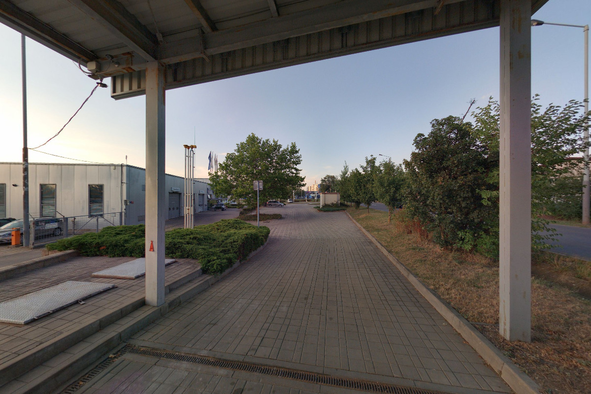 Čerpací stanice u knihovny foto 2