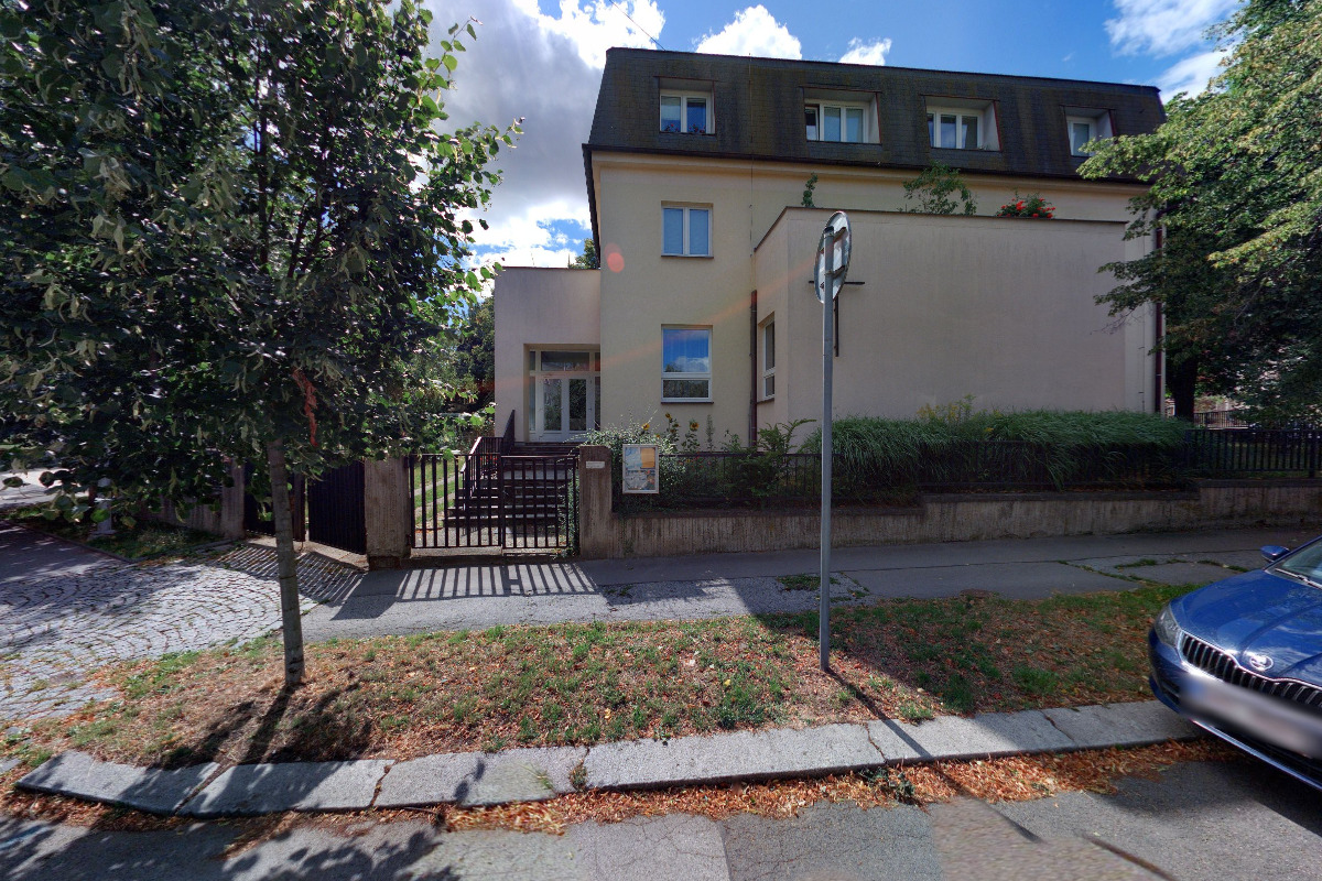 Farní sbor Českobratrské církve evangelické v Praze 3 - Jarov foto 2