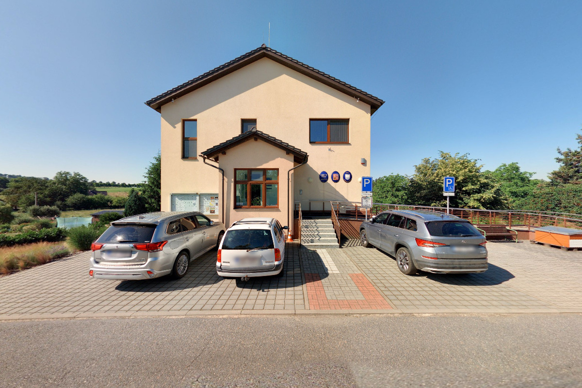 Borovnice - obecní úřad foto 1